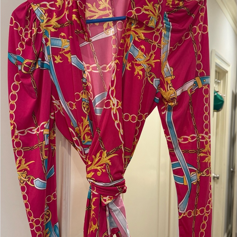Vibrant Pink Chain Print Wrap Blouse DayG bougie designer- size Medium